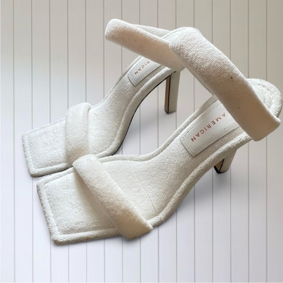 Good American Terry Kickstand Heels - Picture 2 of 8